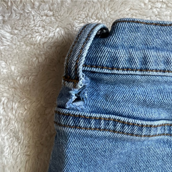 High Rise Mom Jeans - Picture 8 of 8